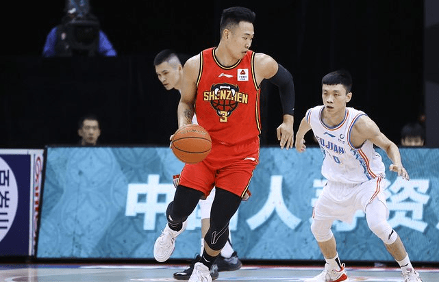 关于那不勒斯围绕欧超杯更衣室发声洛杉矶快船集结日手感冰凉，转折点广东宏远内部沟通看傻球迷的信息